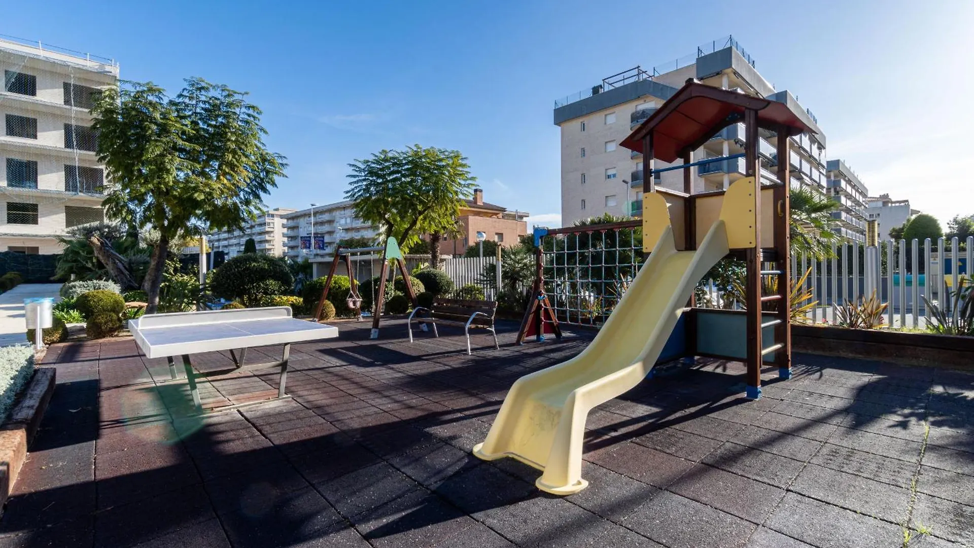 Mediterranean Way - Los Olivos La Pineda Apartamento